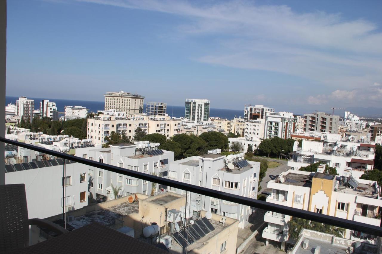 Okman Homes Кирения Екстериор снимка