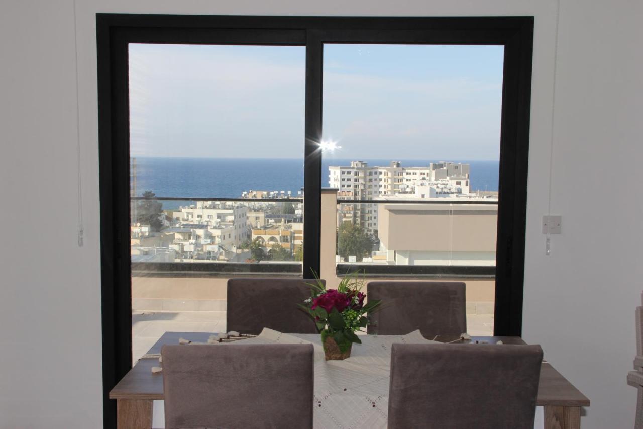 Okman Homes Кирения Екстериор снимка