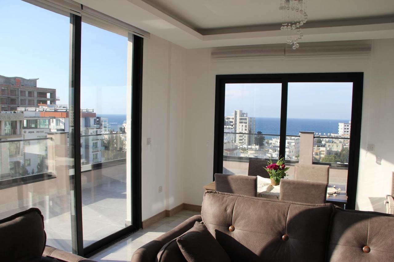 Okman Homes Кирения Екстериор снимка