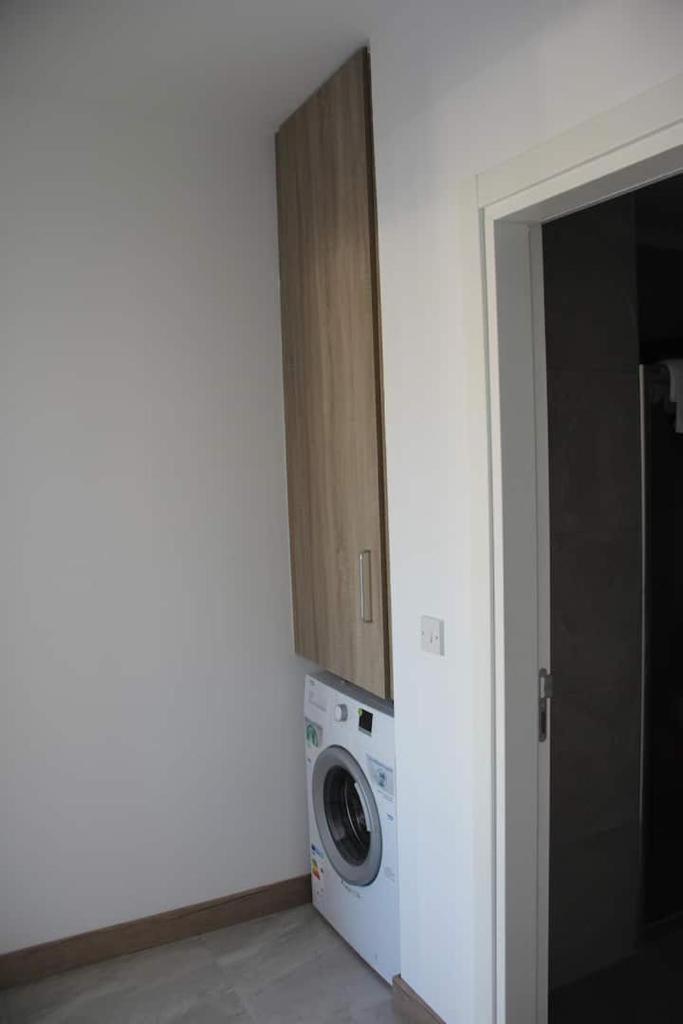 Okman Homes Кирения Екстериор снимка
